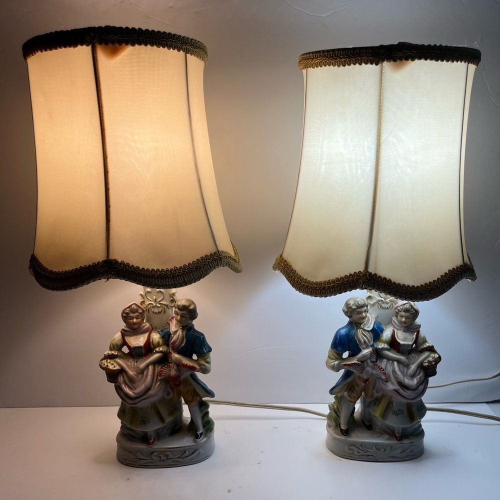 Vintage Mid-Century Pair Table Lamps - Victorian Style Couple Hollywood Regency